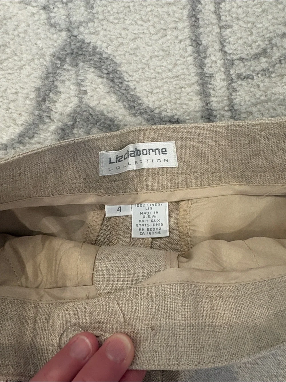 NWT vintage 90s Liz Claiborne Beige Pleated High-Waist 100% Linen Shorts, Sz 4